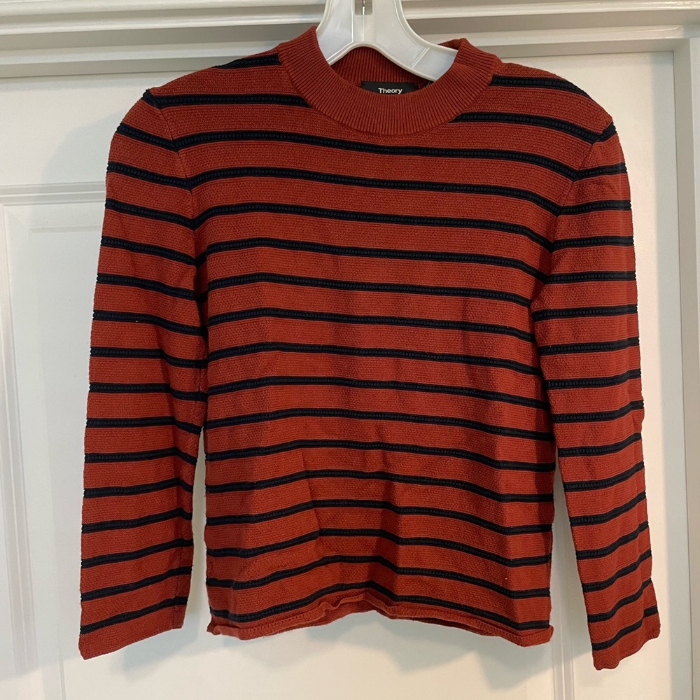 Theory sweater